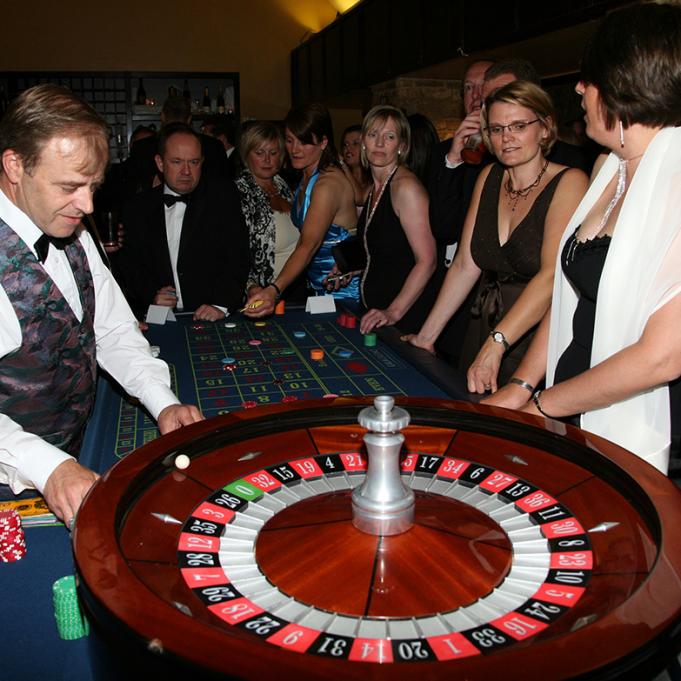 Shirley Bassey Casino Night 